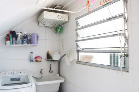 Casa à venda com 158m², 4 quartos e 2 vagasÁrea de serviço / Lavanderia