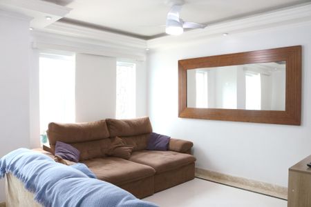 Casa à venda com 158m², 4 quartos e 2 vagasSala de estar