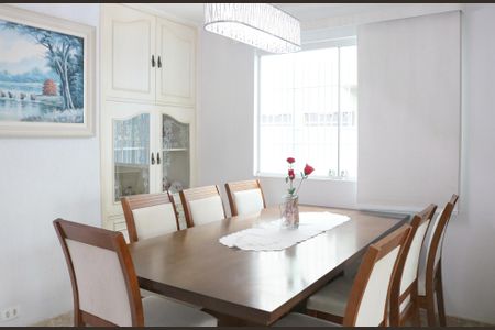 Casa à venda com 158m², 4 quartos e 2 vagasSala de jantar