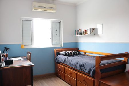 Casa à venda com 158m², 4 quartos e 2 vagasQuarto 1