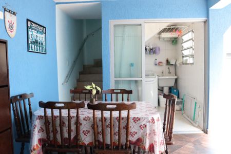 Casa à venda com 158m², 4 quartos e 2 vagasÁrea goumet / Lavanderia