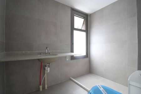 Apartamento à venda com 180m², 3 quartos e 2 vagasBanheiro da Suíte 3