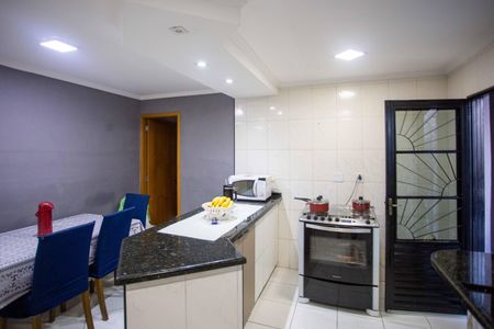 Casa à venda com 175m², 4 quartos e 3 vagasCozinha