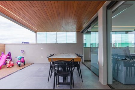 Apartamento à venda com 167m², 3 quartos e 3 vagas