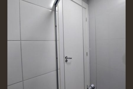 Apartamento à venda com 37m², 2 quartos e sem vaga Apartamento à venda com 37m², 2 quartos e sem vagaBanheiro