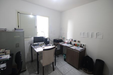 Apartamento à venda com 77m², 3 quartos e 2 vagasQuarto 2