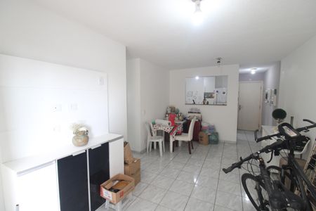 Apartamento à venda com 77m², 3 quartos e 2 vagasSala