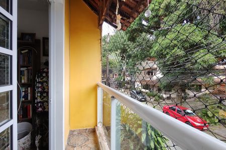 Casa de condomínio para alugar com 500m², 4 quartos e 2 vagas Casa de condomínio para alugar com 500m², 4 quartos e 2 vagasVaranda do Quarto 1