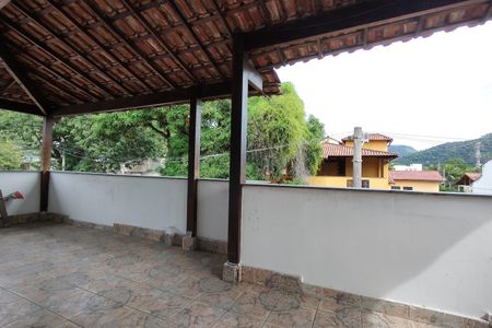 Casa de condomínio para alugar com 500m², 4 quartos e 2 vagas Casa de condomínio para alugar com 500m², 4 quartos e 2 vagasTerraço