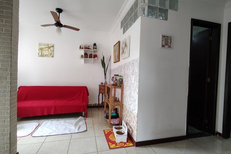 Casa de condomínio para alugar com 500m², 4 quartos e 2 vagas Casa de condomínio para alugar com 500m², 4 quartos e 2 vagasHall social