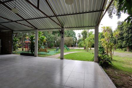 Casa de condomínio para alugar com 500m², 4 quartos e 2 vagas Casa de condomínio para alugar com 500m², 4 quartos e 2 vagasÁrea comum