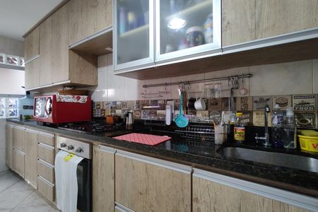 Casa de condomínio para alugar com 500m², 4 quartos e 2 vagas Casa de condomínio para alugar com 500m², 4 quartos e 2 vagasCozinha