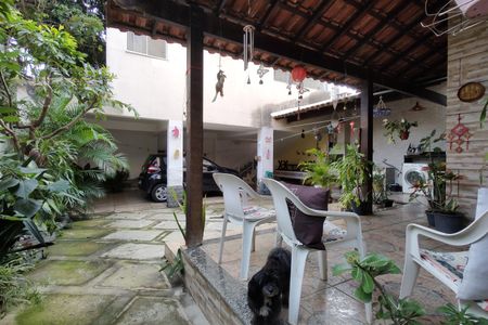 Casa de condomínio para alugar com 500m², 4 quartos e 2 vagas Casa de condomínio para alugar com 500m², 4 quartos e 2 vagasQuintal