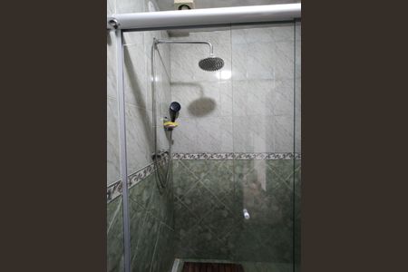 Casa de condomínio para alugar com 500m², 4 quartos e 2 vagasBanheiro Social