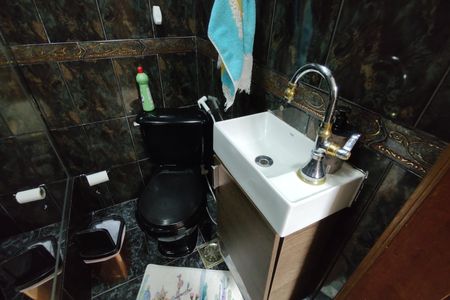 Casa de condomínio para alugar com 500m², 4 quartos e 2 vagas Casa de condomínio para alugar com 500m², 4 quartos e 2 vagasLavabo