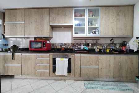 Casa de condomínio para alugar com 500m², 4 quartos e 2 vagas Casa de condomínio para alugar com 500m², 4 quartos e 2 vagasCozinha