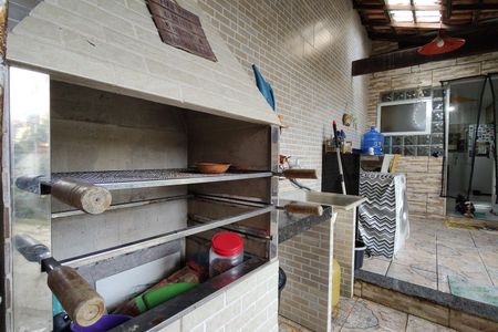 Casa de condomínio para alugar com 500m², 4 quartos e 2 vagas Casa de condomínio para alugar com 500m², 4 quartos e 2 vagasChurrasqueira