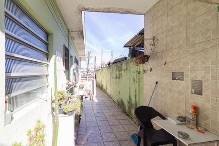 Casa à venda com 171m², 4 quartos e 3 vagas Casa à venda com 171m², 4 quartos e 3 vagasQuintal