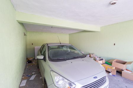 Casa à venda com 171m², 4 quartos e 3 vagas Casa à venda com 171m², 4 quartos e 3 vagasGaragem