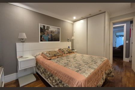 Apartamento à venda com 106m², 3 quartos e 2 vagasSuíte
