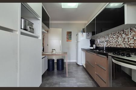 Apartamento à venda com 106m², 3 quartos e 2 vagasCozinha