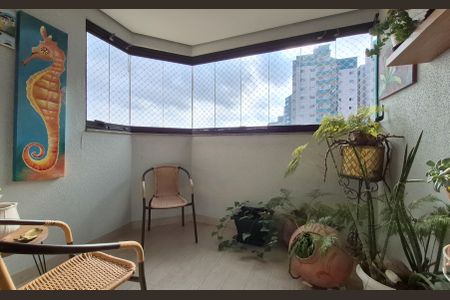 Apartamento à venda com 106m², 3 quartos e 2 vagasSacada