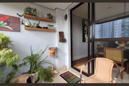 Apartamento à venda com 106m², 3 quartos e 2 vagasSacada