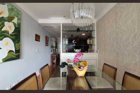 Apartamento à venda com 106m², 3 quartos e 2 vagasSala