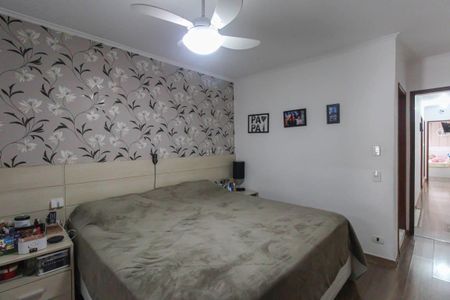 Casa à venda com 230m², 3 quartos e 2 vagas Casa à venda com 230m², 3 quartos e 2 vagasSuite