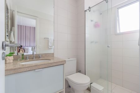 Apartamento à venda com 179m², 4 quartos e 3 vagas Apartamento à venda com 179m², 4 quartos e 3 vagasBanheiro Suíte 1