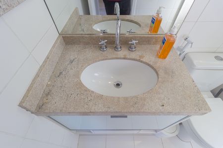 Apartamento à venda com 179m², 4 quartos e 3 vagas Apartamento à venda com 179m², 4 quartos e 3 vagasBanheiro Suíte 2