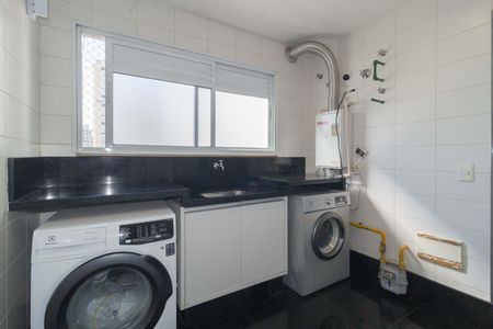 Apartamento à venda com 179m², 4 quartos e 3 vagas Apartamento à venda com 179m², 4 quartos e 3 vagasÁrea de Serviço