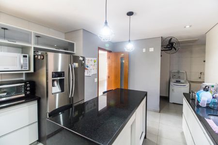 Casa à venda com 425m², 4 quartos e 2 vagasCozinha