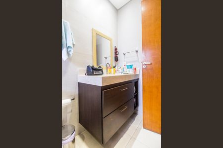 Casa à venda com 425m², 4 quartos e 2 vagasBanheiro da Suíte 1