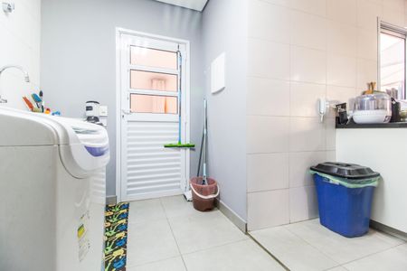 Casa à venda com 425m², 4 quartos e 2 vagasÁrea de Serviço