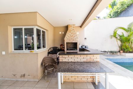 Casa à venda com 425m², 4 quartos e 2 vagasVaranda gourmet