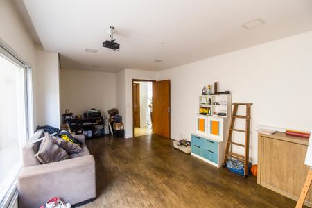 Casa à venda com 425m², 4 quartos e 2 vagasEscritório