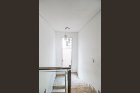 Casa à venda com 425m², 4 quartos e 2 vagasEscada
