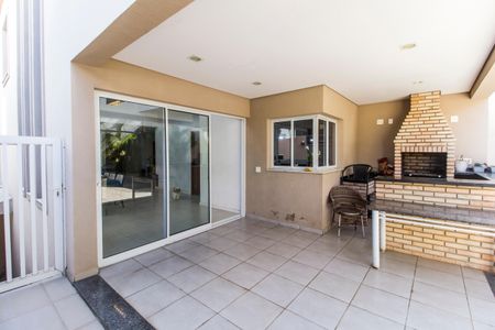 Casa à venda com 425m², 4 quartos e 2 vagasVaranda gourmet