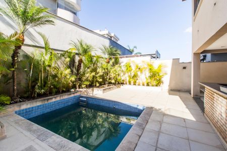 Casa à venda com 425m², 4 quartos e 2 vagasPiscina