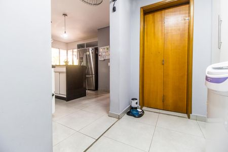 Casa à venda com 425m², 4 quartos e 2 vagasÁrea de Serviço