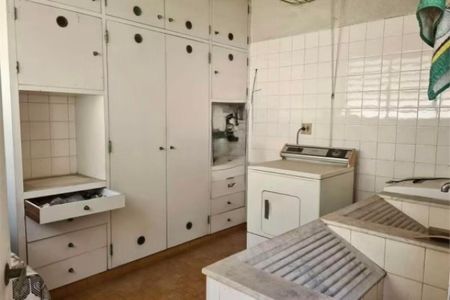 Casa à venda com 400m², 3 quartos e 3 vagas Casa à venda com 400m², 3 quartos e 3 vagasArea de Serviço