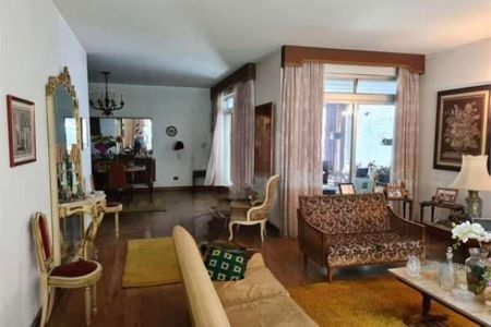 Casa à venda com 400m², 3 quartos e 3 vagas Casa à venda com 400m², 3 quartos e 3 vagasSala
