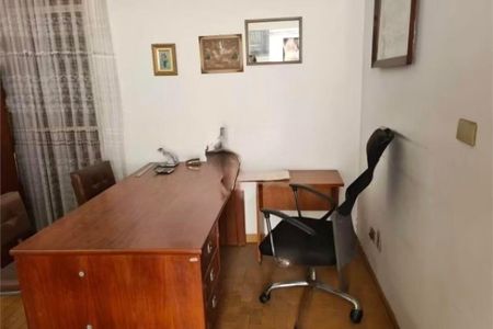 Casa à venda com 400m², 3 quartos e 3 vagas Casa à venda com 400m², 3 quartos e 3 vagasEscritorio