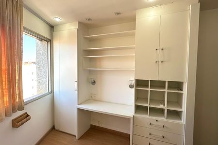 Apartamento à venda com 167m², 3 quartos e 2 vagas Apartamento à venda com 167m², 3 quartos e 2 vagasQuarto 2