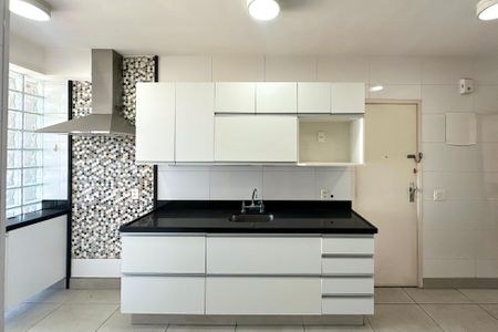Apartamento à venda com 167m², 3 quartos e 2 vagas Apartamento à venda com 167m², 3 quartos e 2 vagasCozinha