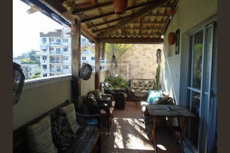 Apartamento à venda com 121m², 2 quartos e 1 vaga