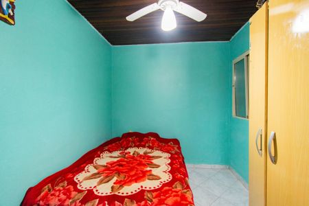 Casa à venda com 330m², 7 quartos e 3 vagas Casa à venda com 330m², 7 quartos e 3 vagasQuarto 2