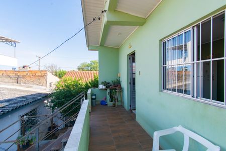 Casa à venda com 330m², 7 quartos e 3 vagas Casa à venda com 330m², 7 quartos e 3 vagasVaranda