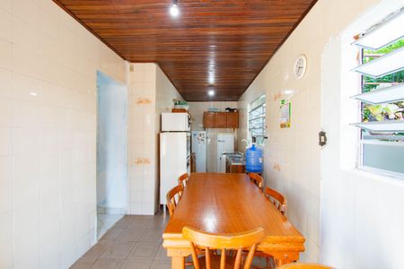 Casa à venda com 330m², 7 quartos e 3 vagas Casa à venda com 330m², 7 quartos e 3 vagasCozinha